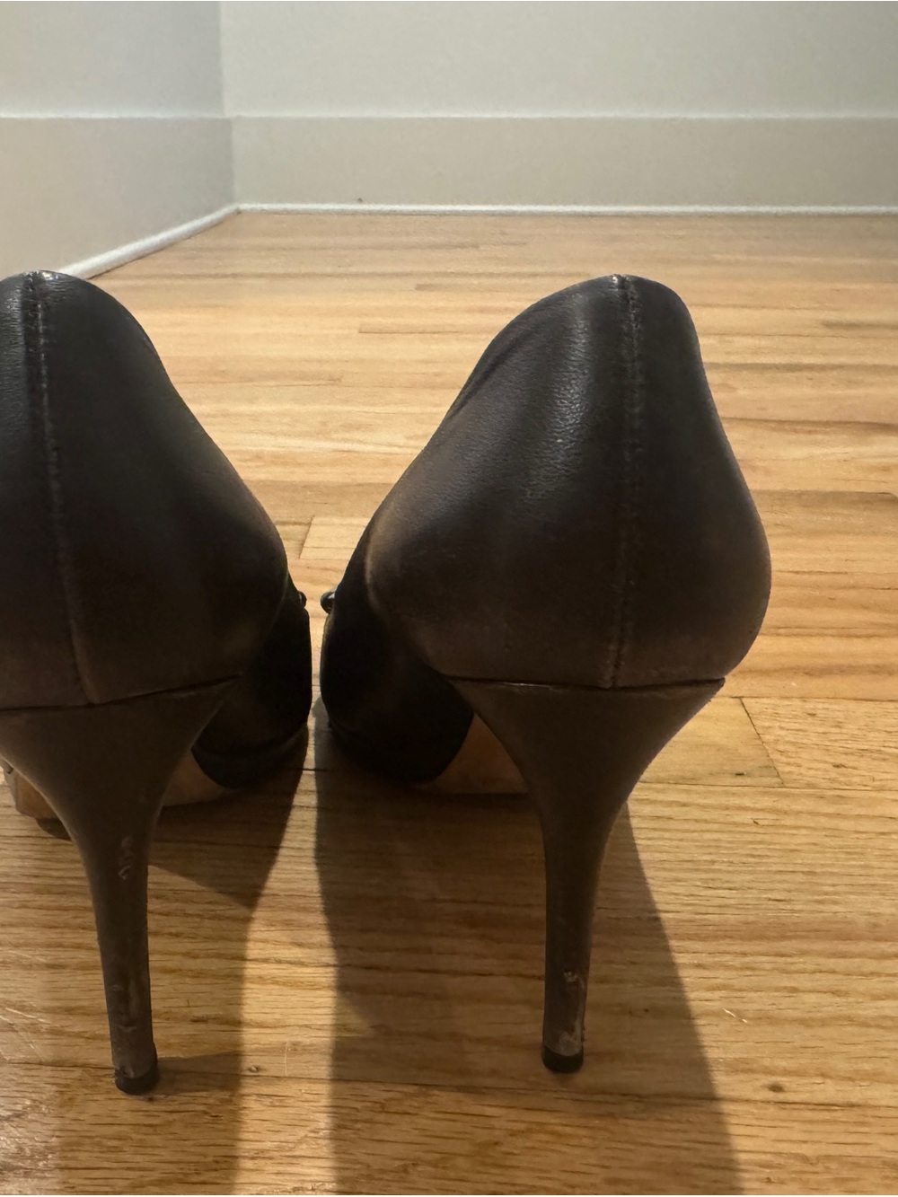 Gucci Dark Brown Leather Horsebit Peep Toe Pumps Heels Size 37.5 / US 7.5 - Picture 4 of 9